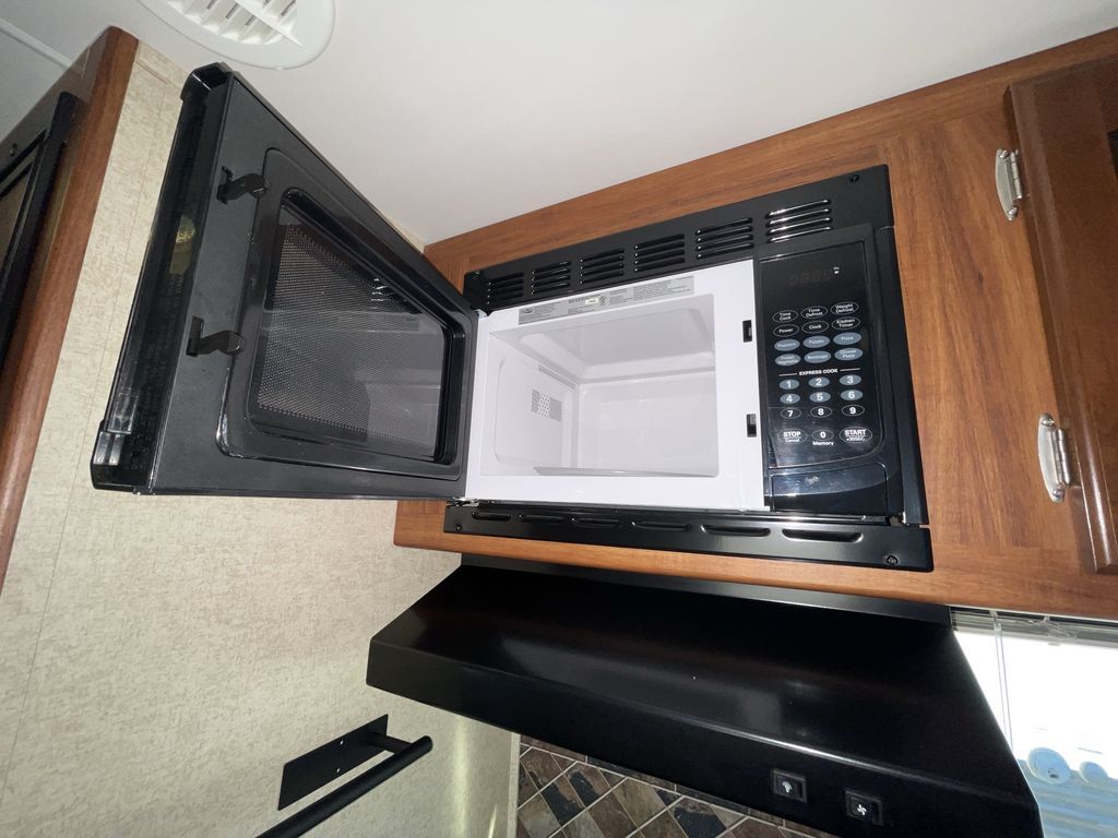 Main image 30