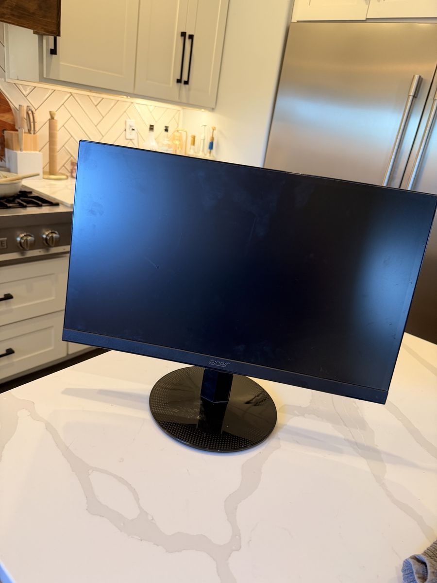 Acer 24” Computer Monitor – Works Great