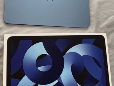 Apple iPad Air 5th Gen 64GB Wi-Fi Blue