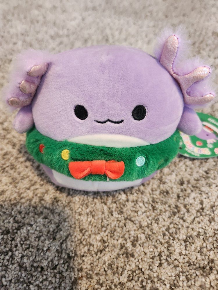 Squishmallows Svenja the Purple Axolotl Holiday Christmas Wreath Plush Toy 5 Inch