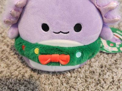 Squishmallows Svenja the Purple Axolotl Holiday Christmas Wreath Plush Toy 5 Inch