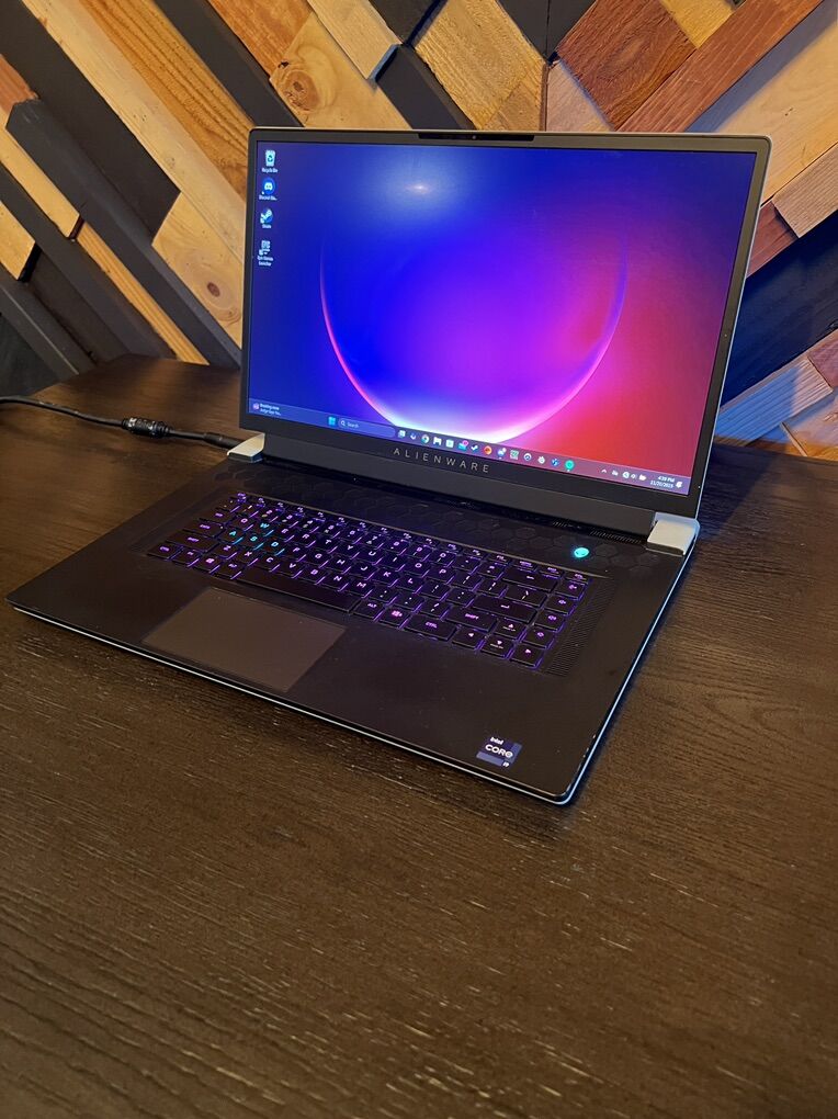 2021 Alienware x17 R1 Gaming Laptop i9 / RTX 3080