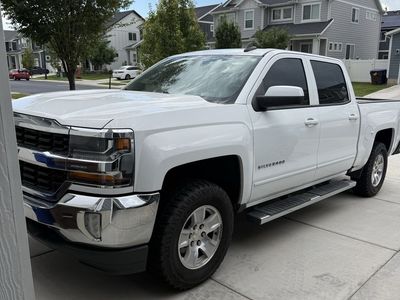 2017 Chevrolet Silverado LT 4x4 - Clean Title - White Pickup Truck 155xxx miles