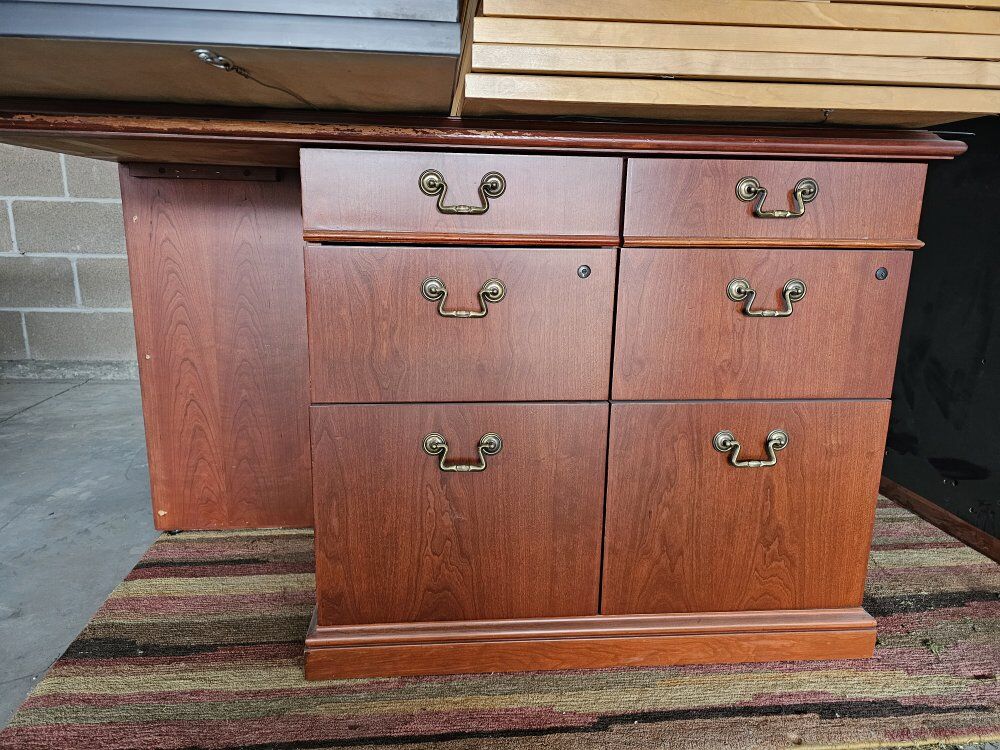 Matching Desks, Bookshelf, and Chairs