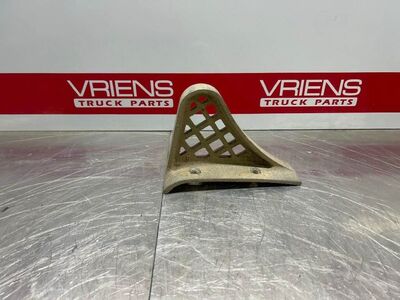 Used Peterbilt Left Hood Step, Part # 13-948