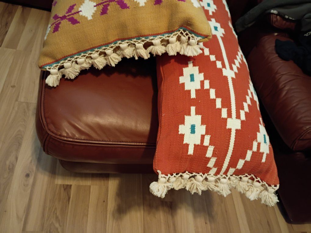 Main image 6