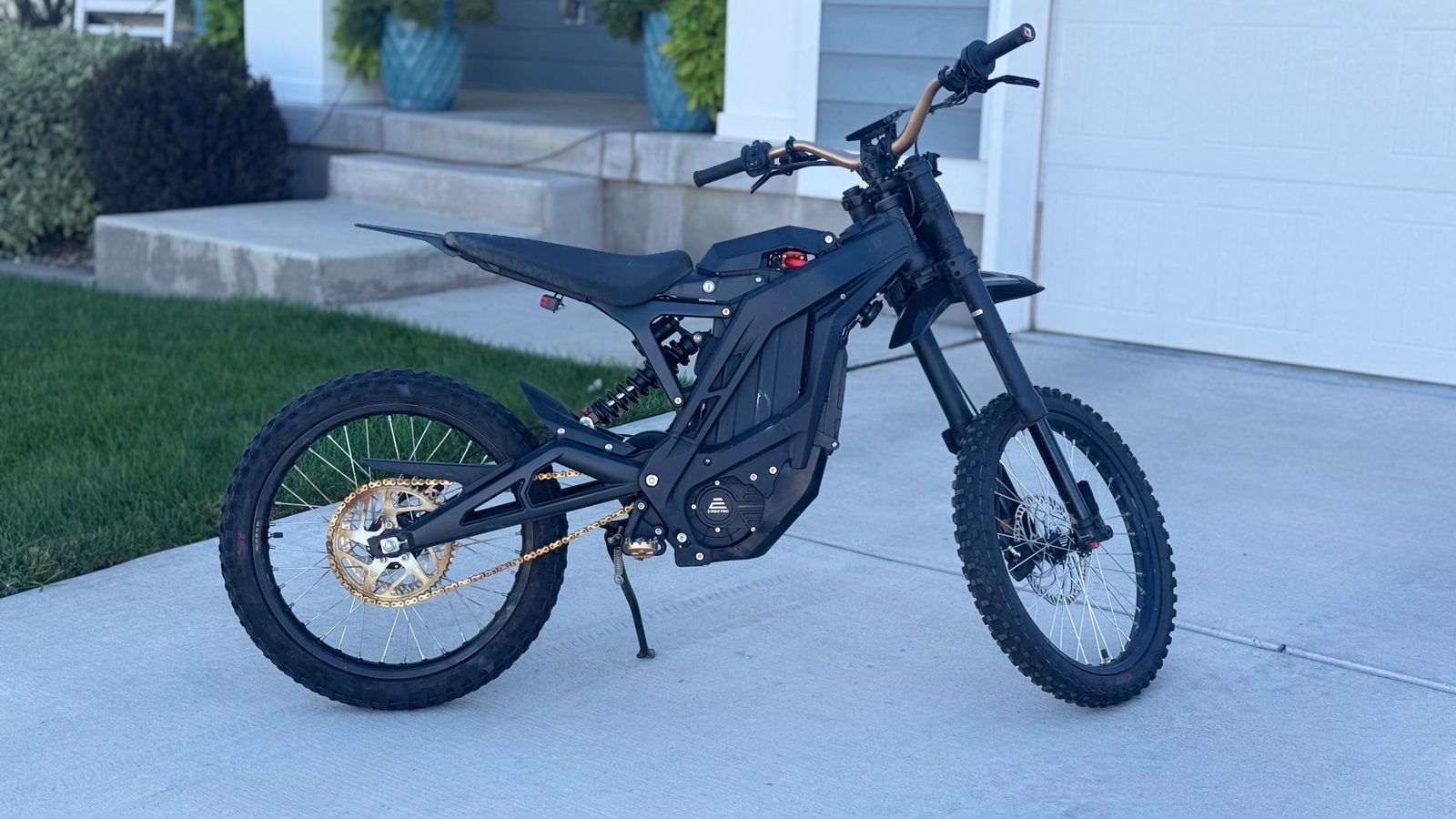 2024 E-Ride Pro SS 2.0 Electric Dirt Bike (Surron / Talaria)