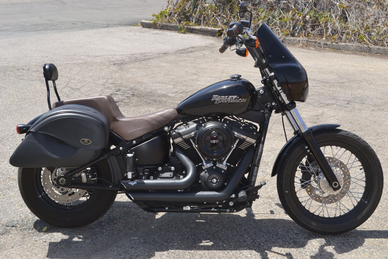 2018 Harley Davidson Street Bob 107 - SUPER NICE - Softail