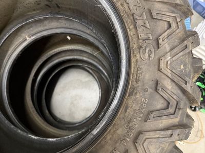 Maxxis 28 x 11 x R14