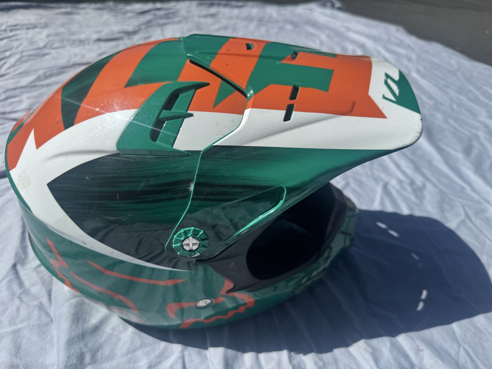 Fox Racing V1 Youth Motocross Helmet Green Orange White Size YM - $100