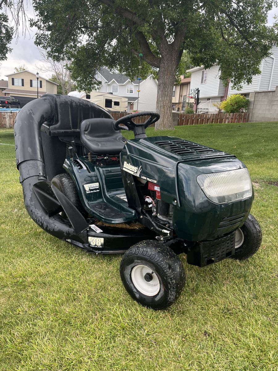 Bolens Riding Lawnmower