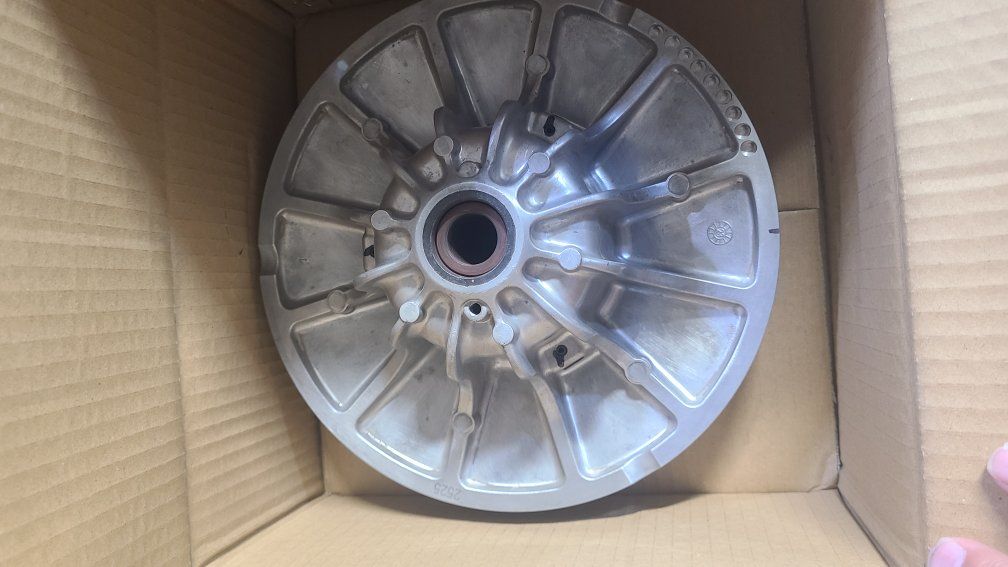 New Mother clutcher secondary