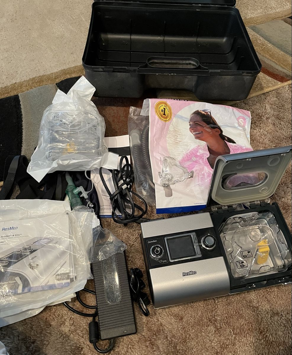 ResMed AirSense 10 AutoSet CPAP Machine w/ HumidAir & ClimateLineAir Heated Tube