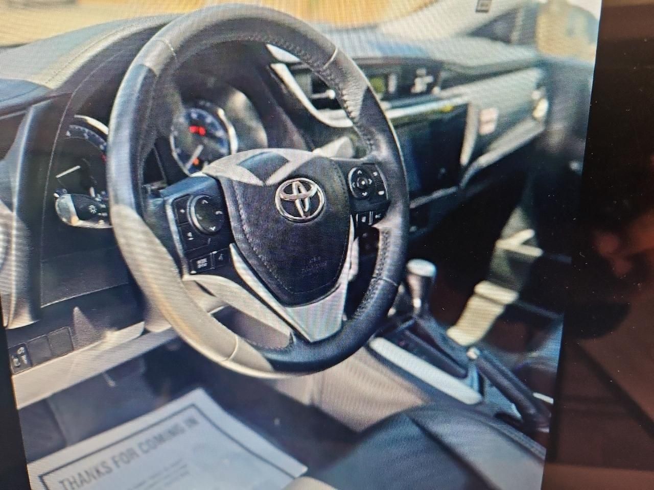 Main image 3