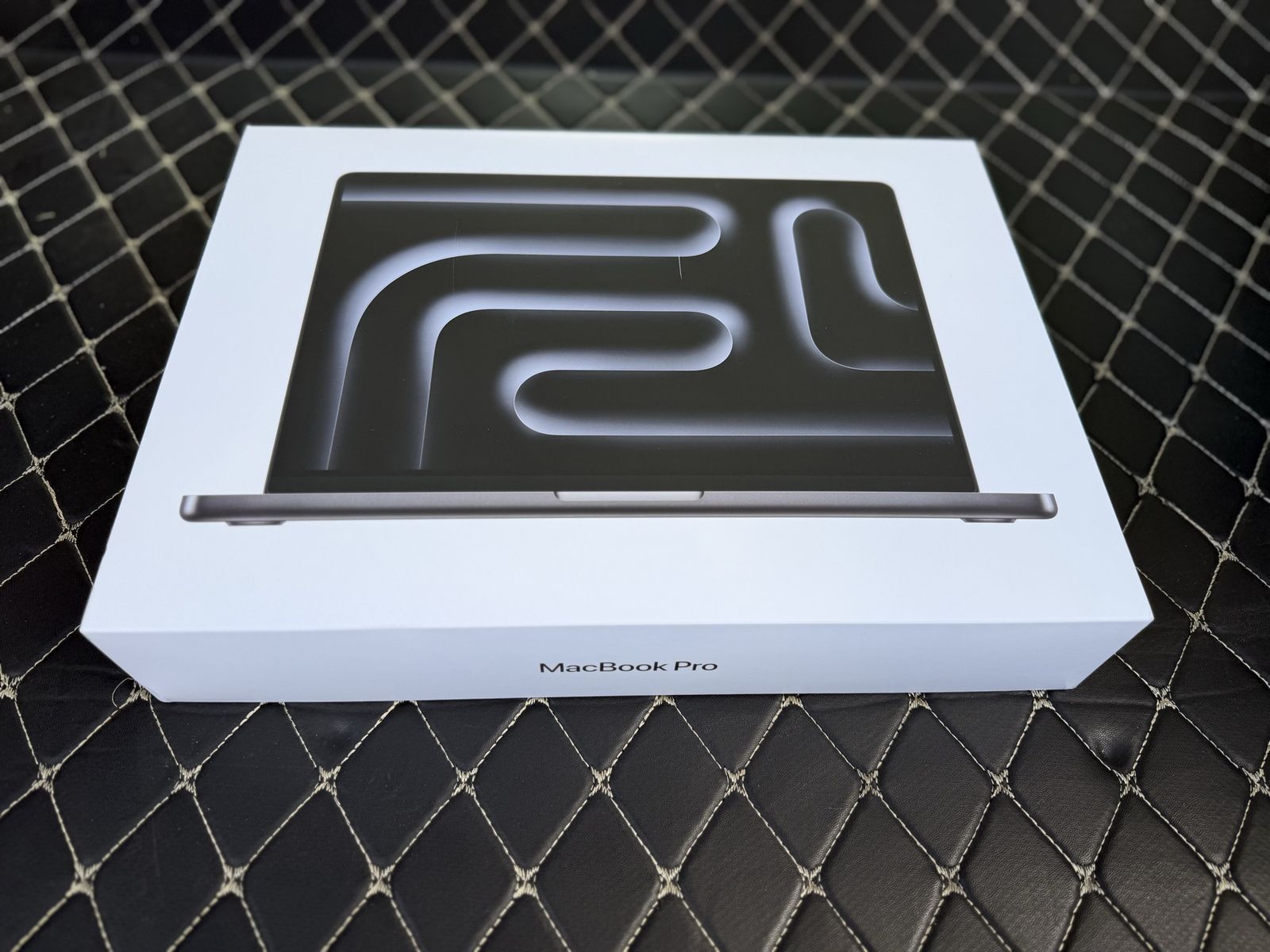 Apple MacBook Pro 14-inch M3 Chip 16GB Memory 1TB Storage - New Sealed