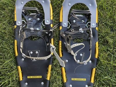 Adventure, Research Pro Series 825 Snow Shoes – Excellent Condition