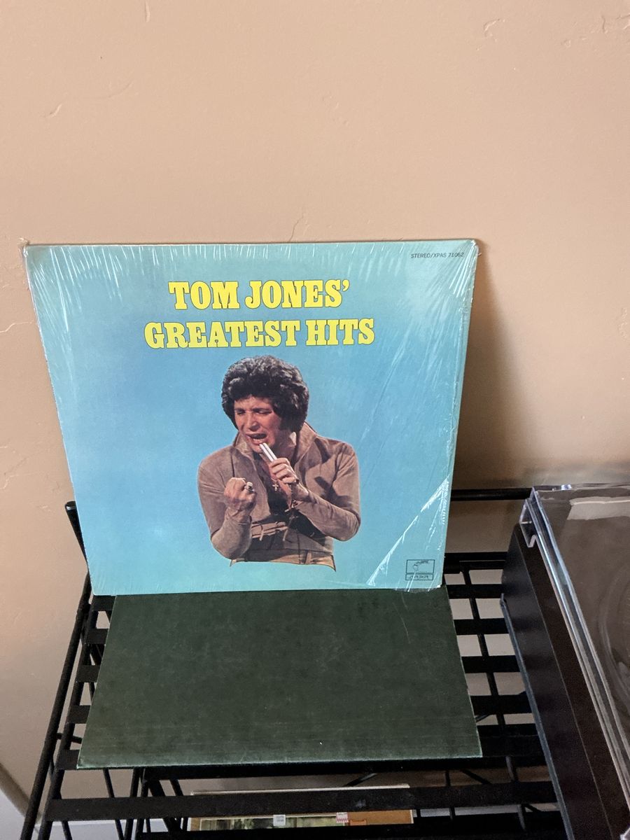 Tom Jones' Greatest Hits Vinyl LP Record Album