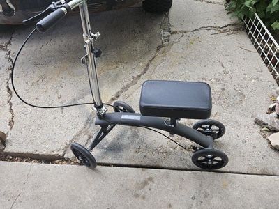 knee scooter