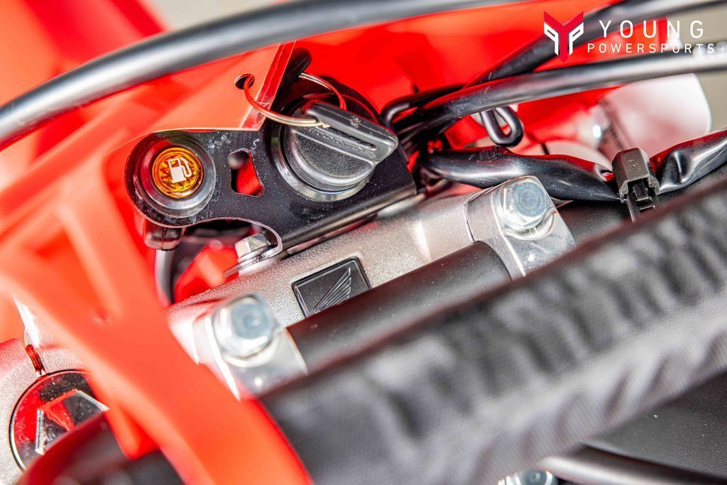 Main image 18