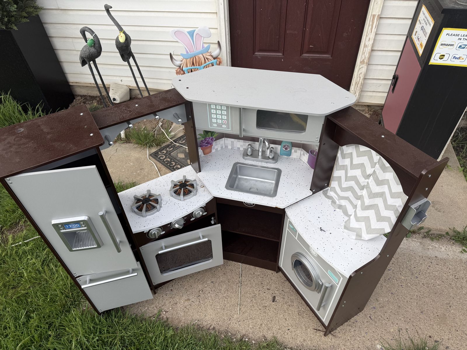 Corner Wooden Play Kitchen By KidKraft