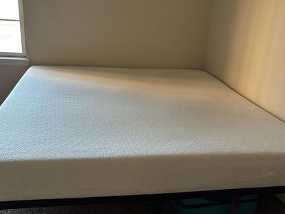 King Size 8inch Foam Mattress with Metal bed frame