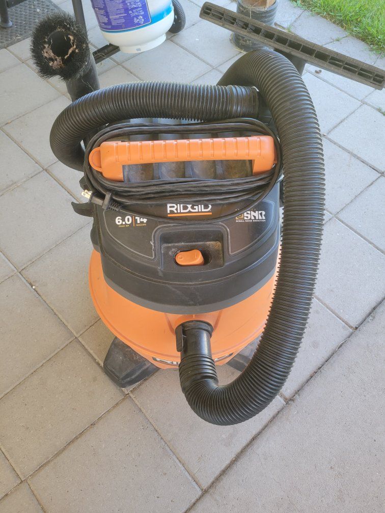 RIDGID 14-Gallon Wet/Dry Shop Vacuum