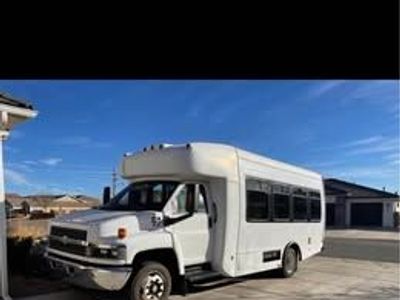 2009 Chevrolet C4500 shuttle bus with 6.6L Duramax diesel and Allison automatic.