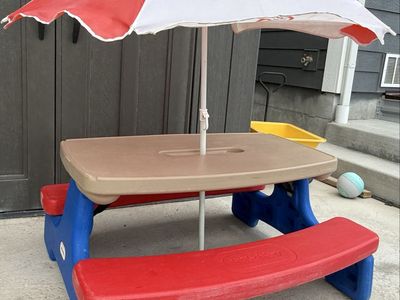 Little Tikes Easy Store Picnic Table with Umbrella - Kids Outdoor Play Furniture