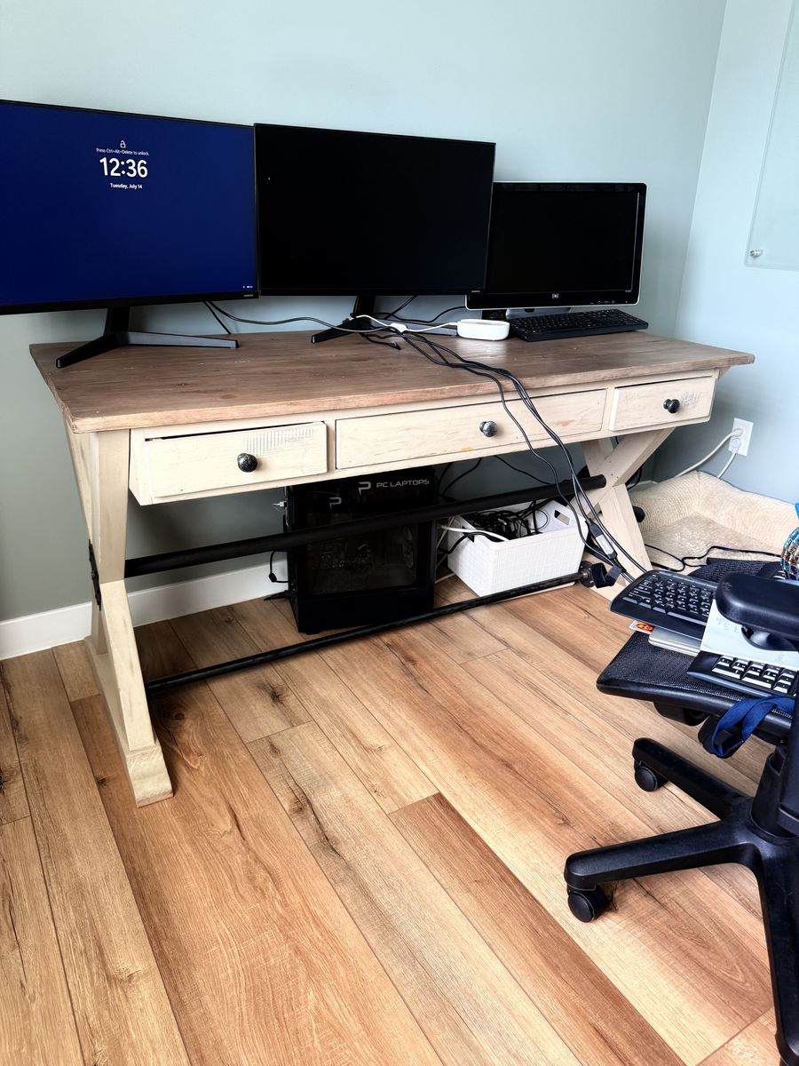 Main image 4