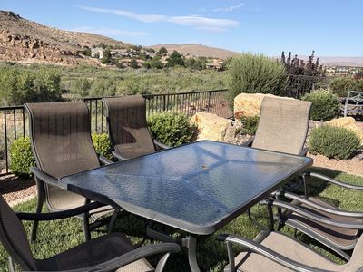 Tropitone Patio Set