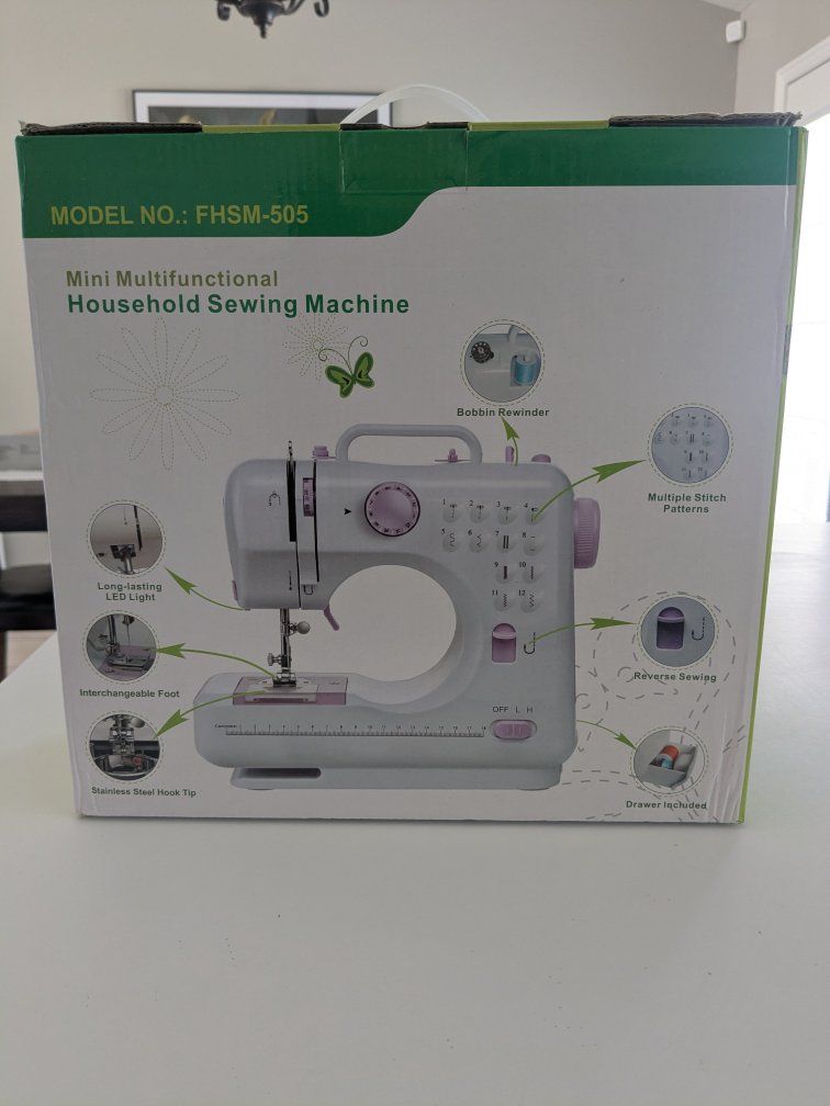 Sewing Machine (Never Been Used!!)