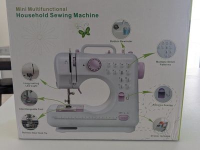 Sewing Machine (Never Been Used!!)