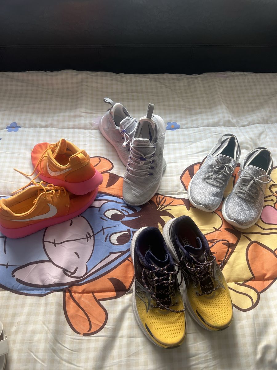 Lot of 4 Pairs Used Athletic Shoes: Nike (Size 7.5) and 7