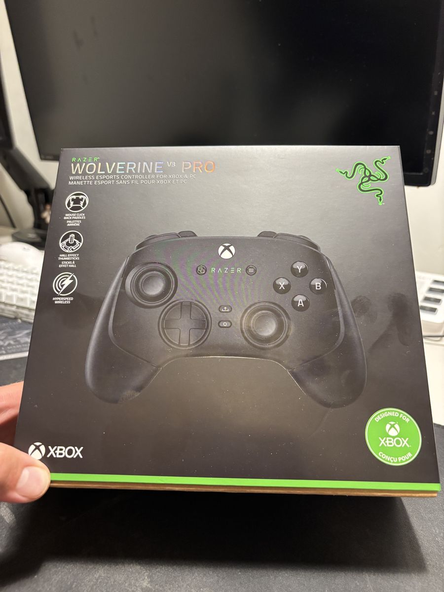 Razer Wolverine V3 Pro Wireless Esports Controller for Xbox & PC - New in Box