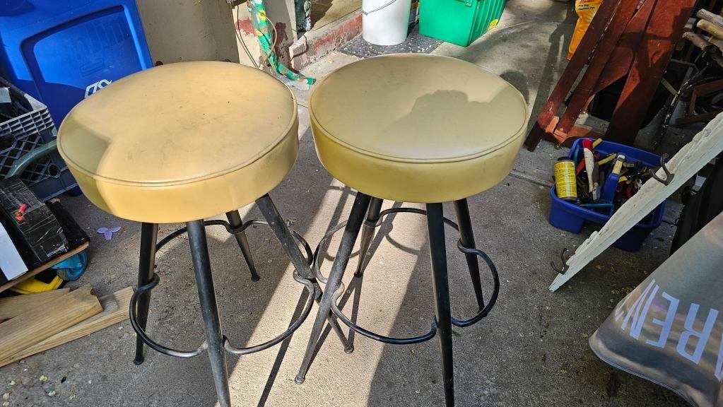 Vintage Bar Stools – Set of 2