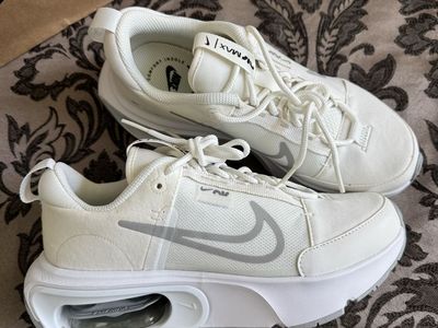 Nike Women's Air Max Interlock Oxford