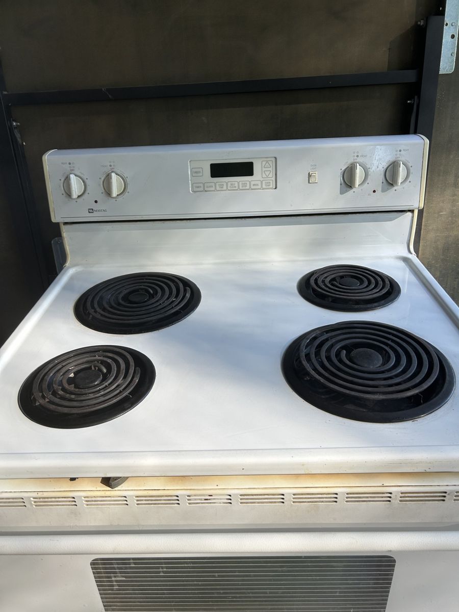 Electric stove - Maytag