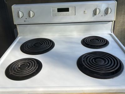 Electric stove - Maytag