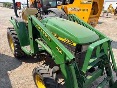 0 John Deere 4200
