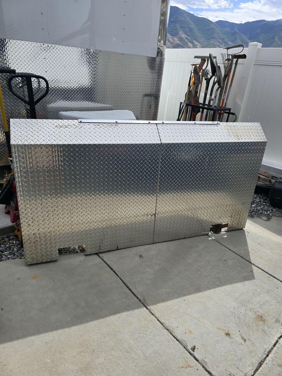 Flat bed Car hauler air dam diamond plate aluminum