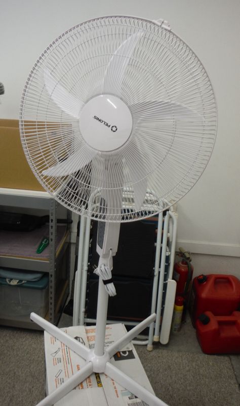 16 inch Oscillating Electric Fan 47 inches tall