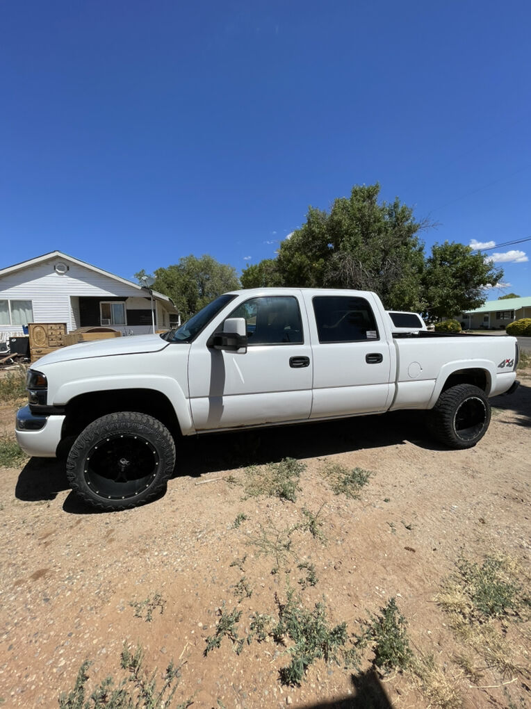 2005 GMC 2500 SLE