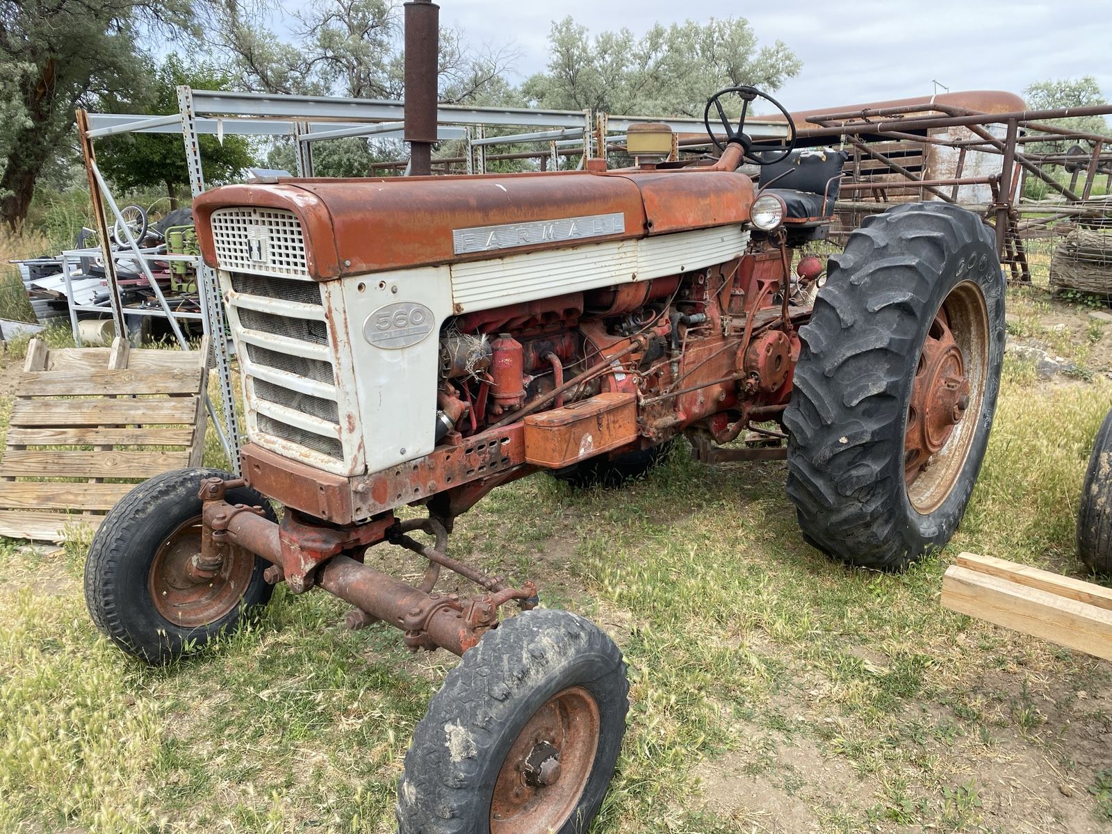 Farmall 560
