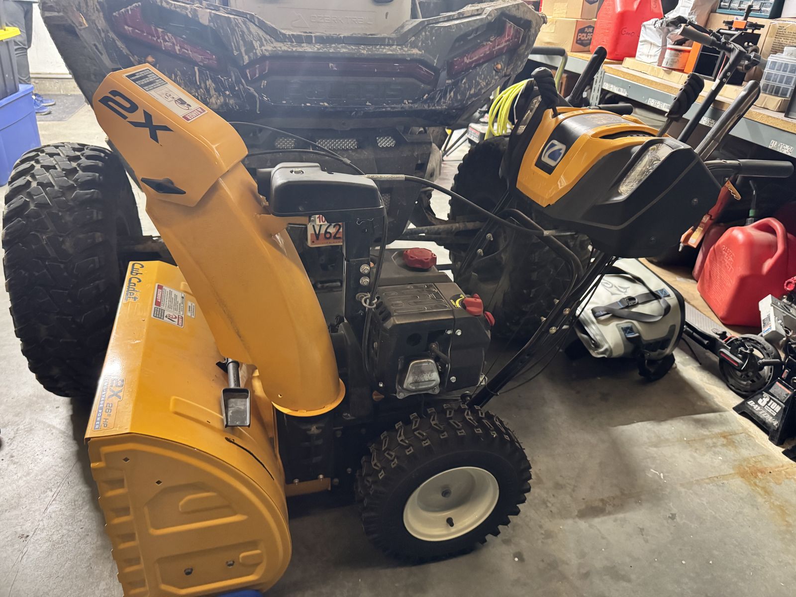 Cub Cadet 2X Snowblower 26in