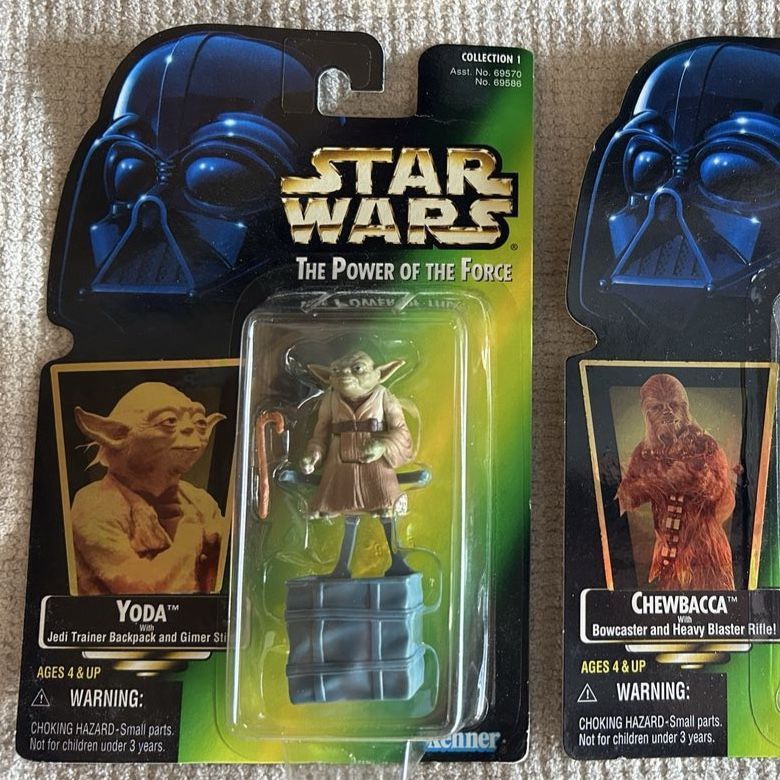 90’s Vintage Star Wars The Power of the Force Yoda w/Jedi Backpack Action Figure. Green Card Kenner 1997, MIB