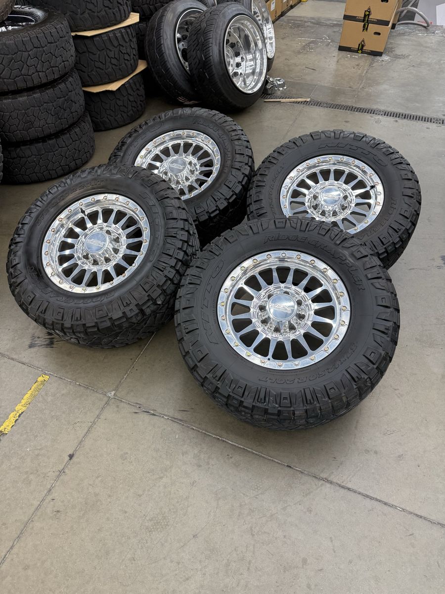 20x10 jtx forged beadlocks/ 37x12.50r20 nittos 8x170