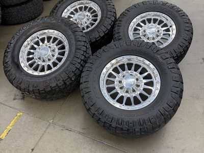20x10 jtx forged beadlocks/ 37x12.50r20 nittos 8x170