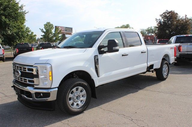 2023 Ford F-350 XLT