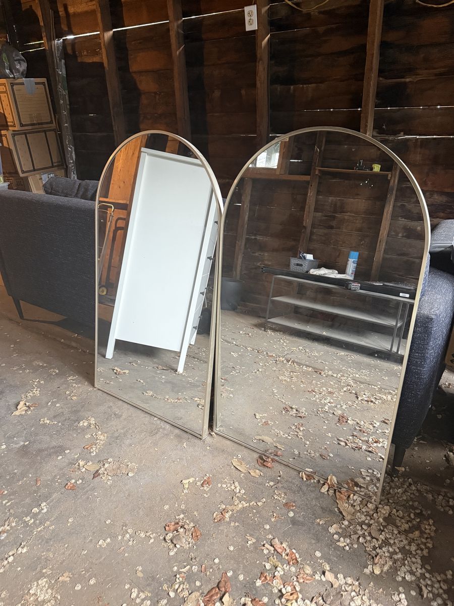 Set of arched mirrors