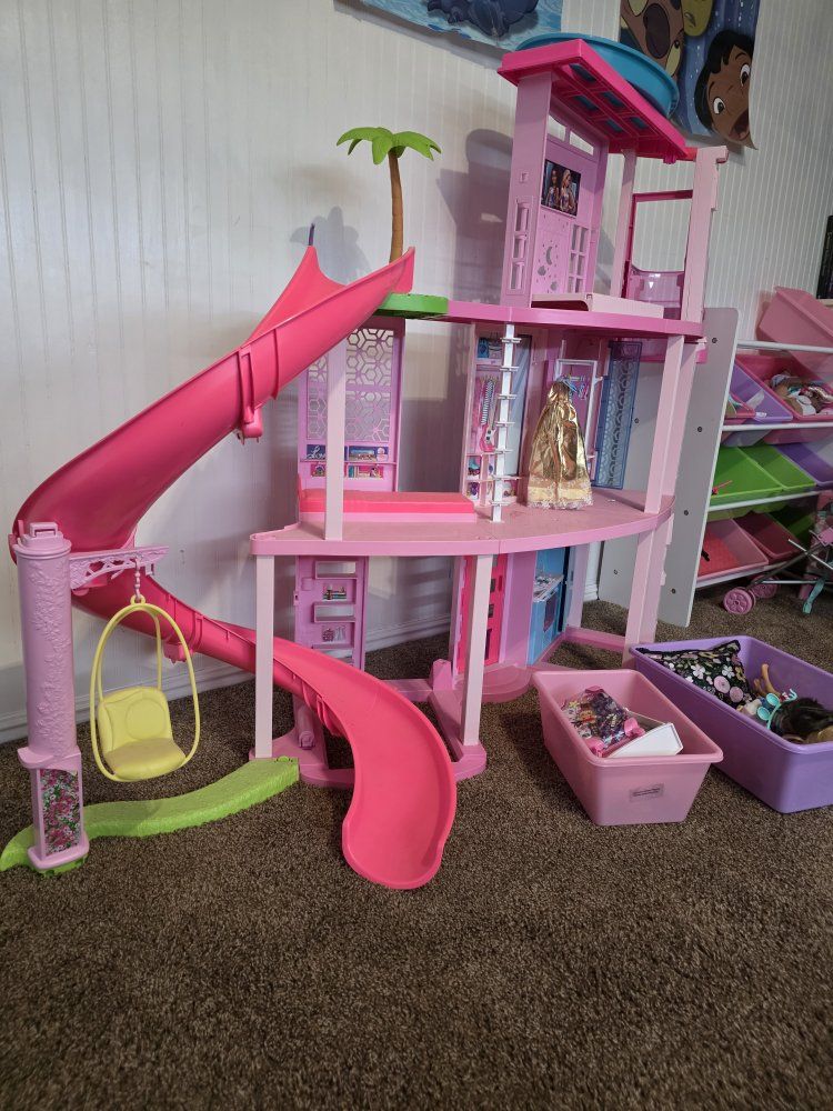 huge barbie house basically new.